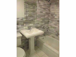 939 2nd Ave-Unit -4 in New York, NY - Building Photo - Building Photo