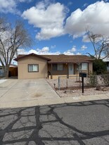2237 Davis Ave in Kingman, AZ - Building Photo
