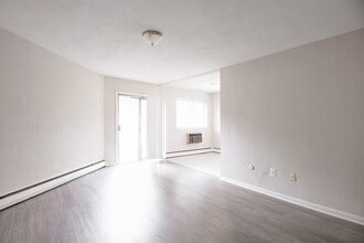 Cameo Court Apartments in Glenolden, PA - Building Photo - Building Photo