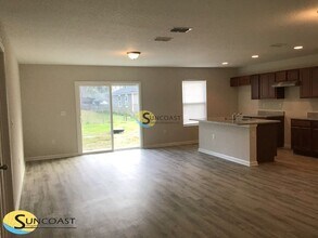 7847 Mariner St in Jacksonville, FL - Building Photo - Building Photo