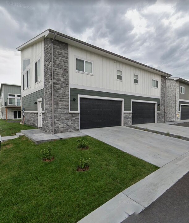 236 Miller Ln in Cheyenne, WY - Building Photo