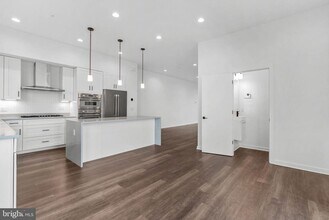3212 Evergreen Walk in Philadelphia, PA - Building Photo - Building Photo