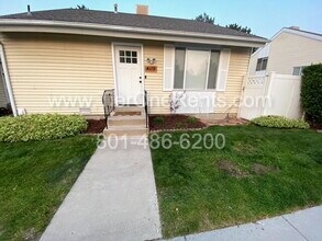 4119 Middle Park Ln in West Valley City, UT - Building Photo - Building Photo