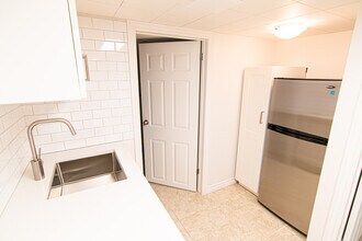 72 Amsterdam Av in Toronto, ON - Building Photo - Building Photo