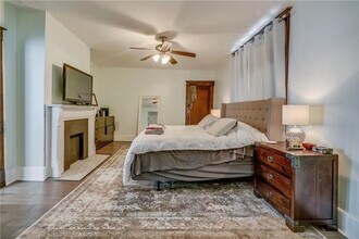 13-15-15 Bailey Ave in Pittsburgh, PA - Building Photo - Building Photo