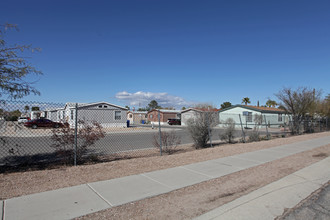 Mobile Home Park - 31 Spaces in Tucson, AZ - Building Photo - Building Photo