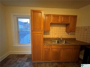 926 Broadway in Fountain Hill, PA - Building Photo - Building Photo