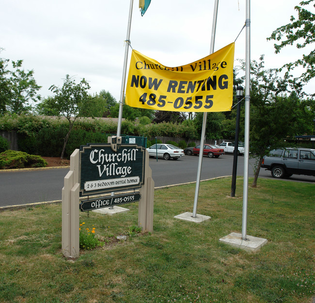 Churchill Village Apartments in Eugene, OR - Building Photo - Building Photo