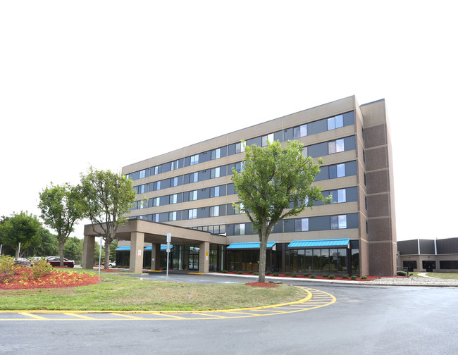 Atrium Apartments at Egg Harbor in Egg Harbor Township, NJ - Foto de edificio - Building Photo