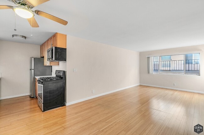 property at 2628 6th St