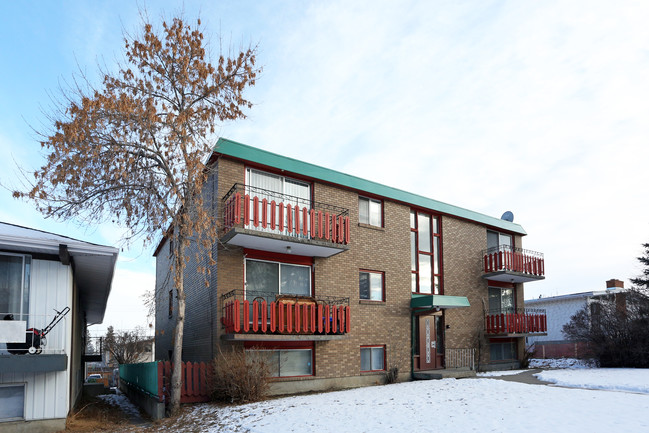 1612 39 St in Calgary, AB - Building Photo - Primary Photo