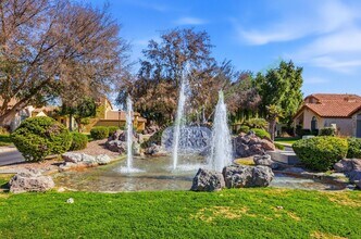 801 E Vaughn Ave in Gilbert, AZ - Building Photo - Building Photo