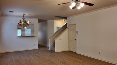10723 Lyndon Meadows Dr in Houston, TX - Building Photo - Building Photo