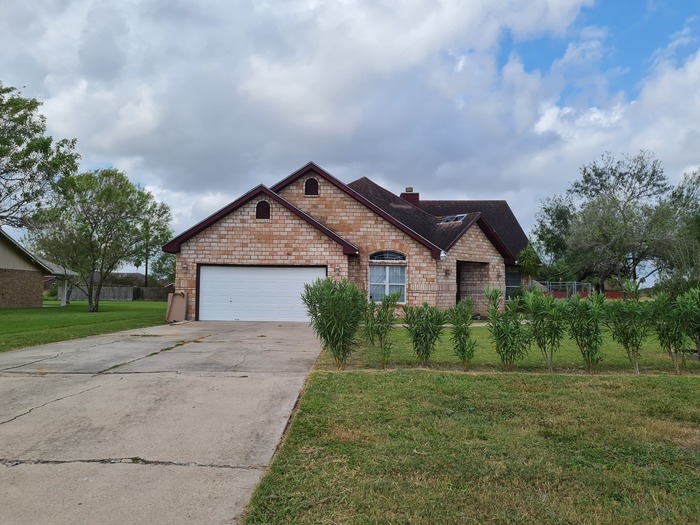 273 N Stookey Rd in San Benito, TX - Building Photo