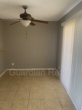 2125 Exeter Dr in Las Vegas, NV - Building Photo - Building Photo