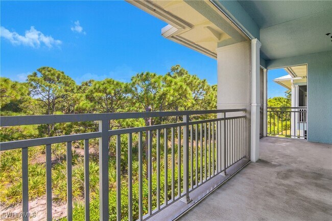 26410 Coco Cay Cir in Naples, FL - Building Photo - Building Photo
