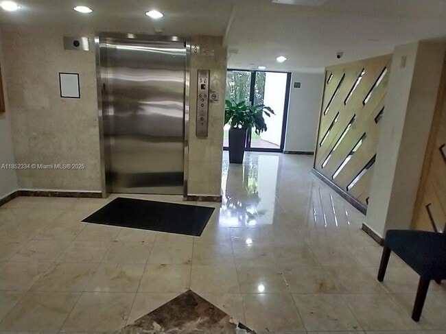 property at 17021 N Bay Rd