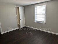 4245 Lathrop Ave photo'