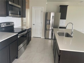 1260 Regal King Dr in Kissimmee, FL - Building Photo - Building Photo