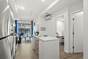 37-34 4 St NE in Calgary, AB - Building Photo