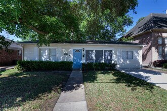 5808 Community Dr in Houston, TX - Building Photo - Building Photo