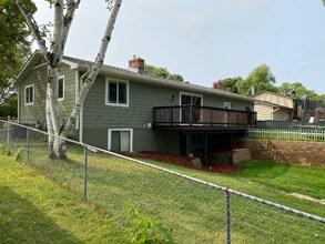 14860 Upper 55th St N in Stillwater, MN - Building Photo - Building Photo