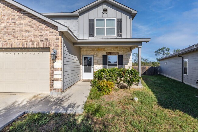 2450 Keyhole Vw in Converse, TX - Building Photo - Building Photo