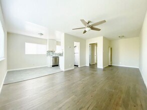 227 Madrone St in Redwood City, CA - Building Photo - Building Photo