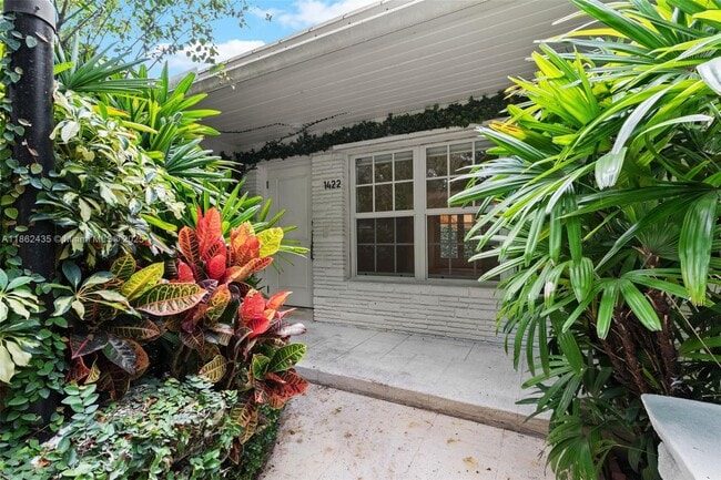 1422 Milan Ave in Coral Gables, FL - Building Photo - Building Photo