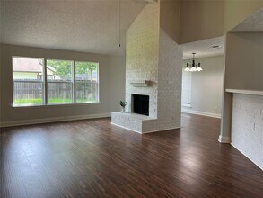 2703 Hot Springs Dr in Pearland, TX - Building Photo - Building Photo