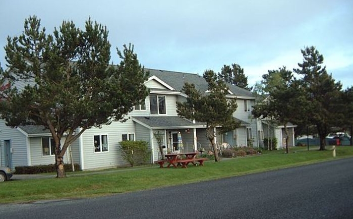 Westview Apartments in Lopez Island, WA - Foto de edificio
