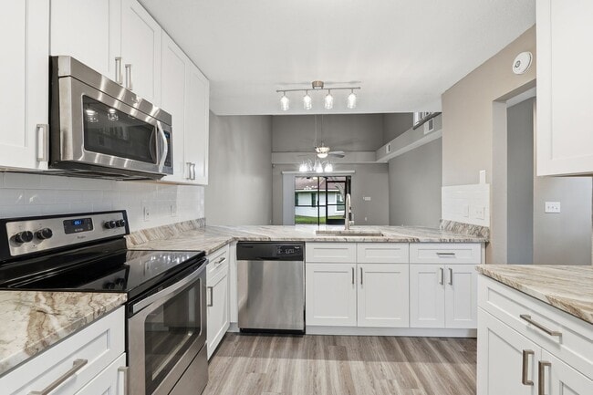 7528 Fenwick Cove Ln in Orlando, FL - Building Photo - Building Photo