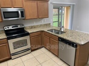 1220 Twin Trees Ln in Sanford, FL - Building Photo - Building Photo