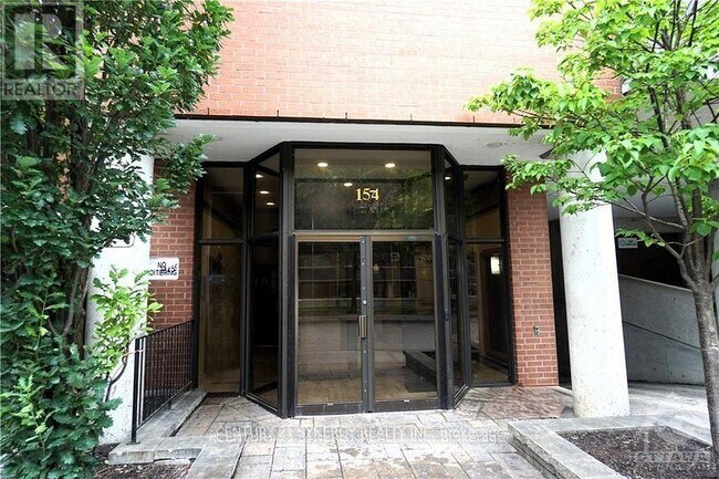 154-154 Nelson St in Ottawa, ON - Building Photo - Building Photo