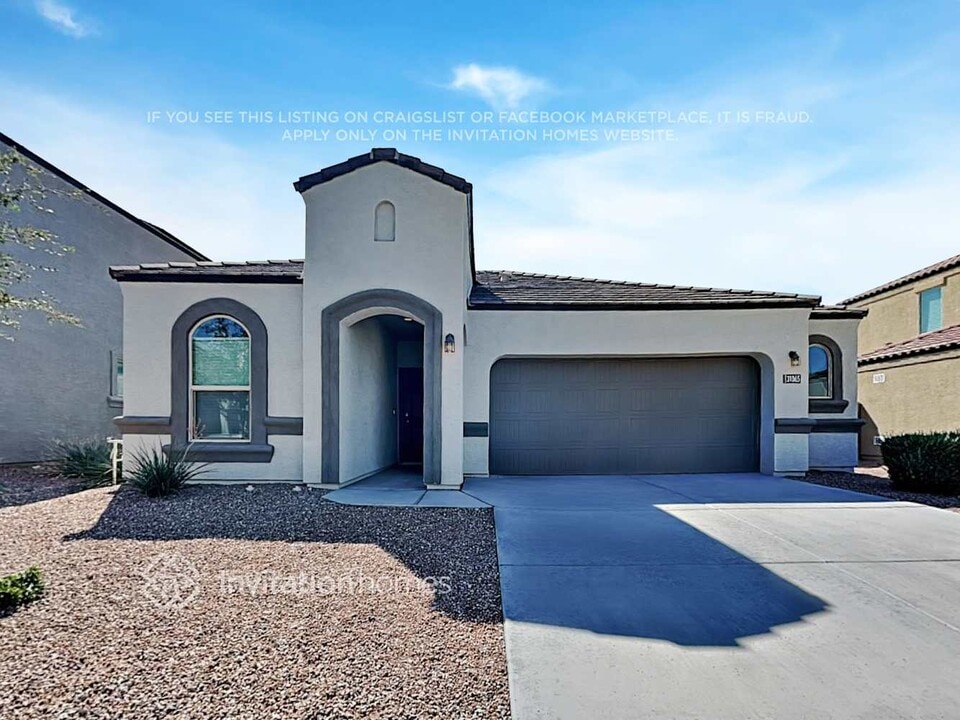 31065 W Monterey Ave in Buckeye, AZ - Foto de edificio