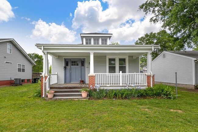 property at 2102 Williamsburg Rd
