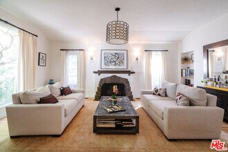 1311 Maple St in Santa Monica, CA - Building Photo - Building Photo