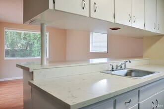 7506 26th Ave NE in Seattle, WA - Building Photo - Building Photo