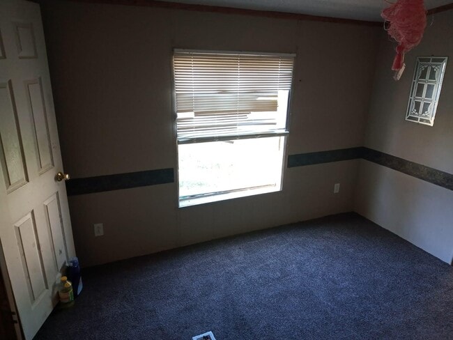 2651 Windy Hill Rd in Vincennes, IN - Building Photo - Building Photo