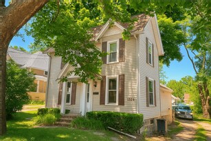 1324 E Ganson St in Jackson, MI - Building Photo