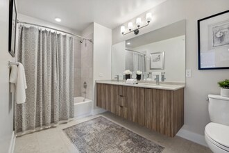 225 S Sangamon St-Unit -0810 in Chicago, IL - Building Photo - Building Photo