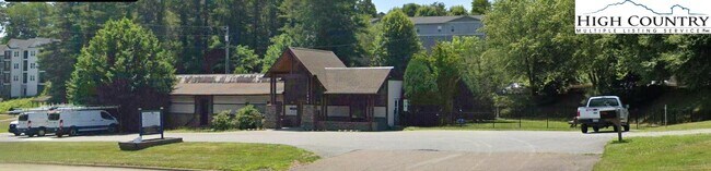 property at 1846 U.S. Hwy 421 S