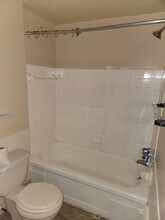 14815 Euclid Ave in East Cleveland, OH - Building Photo - Building Photo