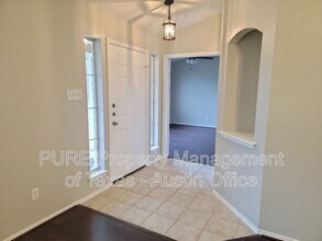 932 Monadale Trail in Round Rock, TX - Building Photo - Building Photo