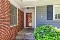 3397 Rockhaven Cir NE in Atlanta, GA - Building Photo - Building Photo