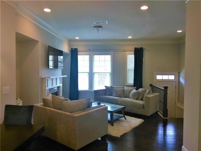 4475 Donahue Ave in Sugar Hill, GA - Building Photo - Building Photo