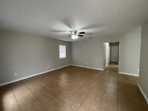 2118 Thousand Oaks Dr in Jackson, MS - Building Photo - Building Photo