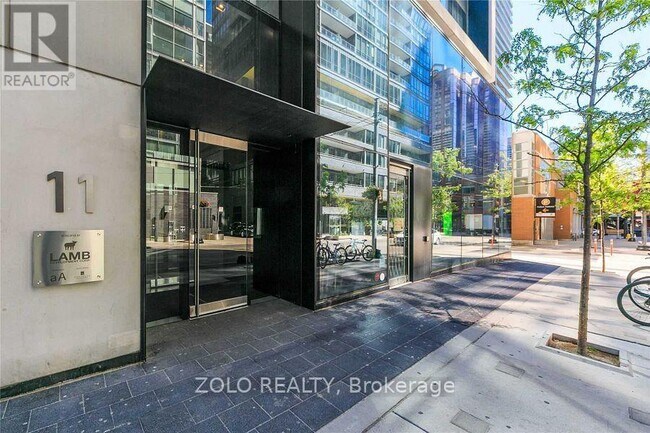 11 Charlotte St in Toronto, ON - Building Photo - Building Photo