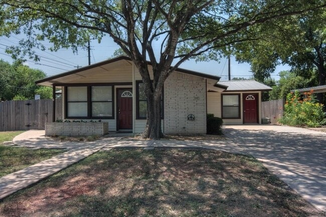 property at 1615 Westmoor Dr