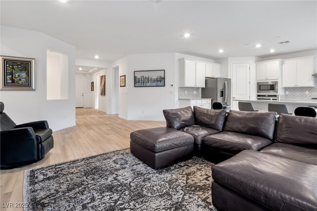 property at 647 Quarry Pass